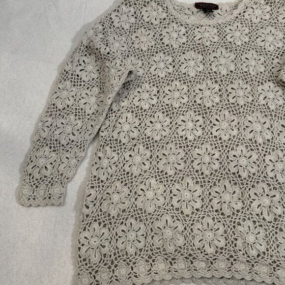 Yarnworks White & Gray Floral Crochet Long Sleeve Sweater Pullover Top L - Picture 5 of 11